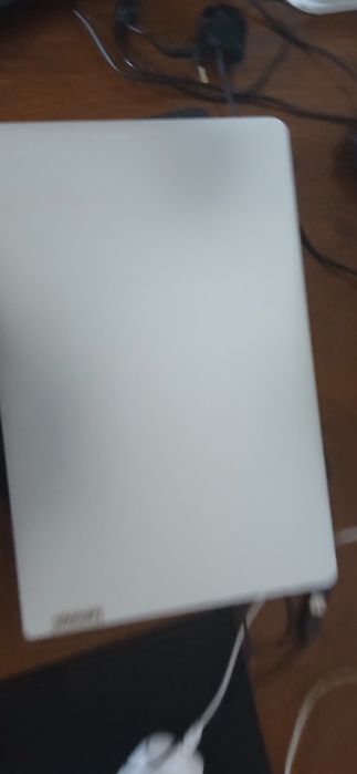 Lenovo ideapad 1 srochno sotiladi
