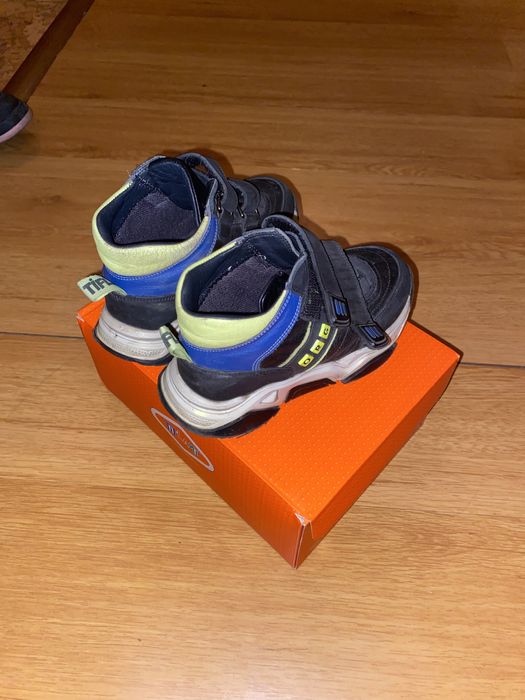 Осенние ботинки