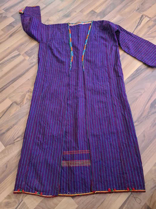 Продавам автентечни носий