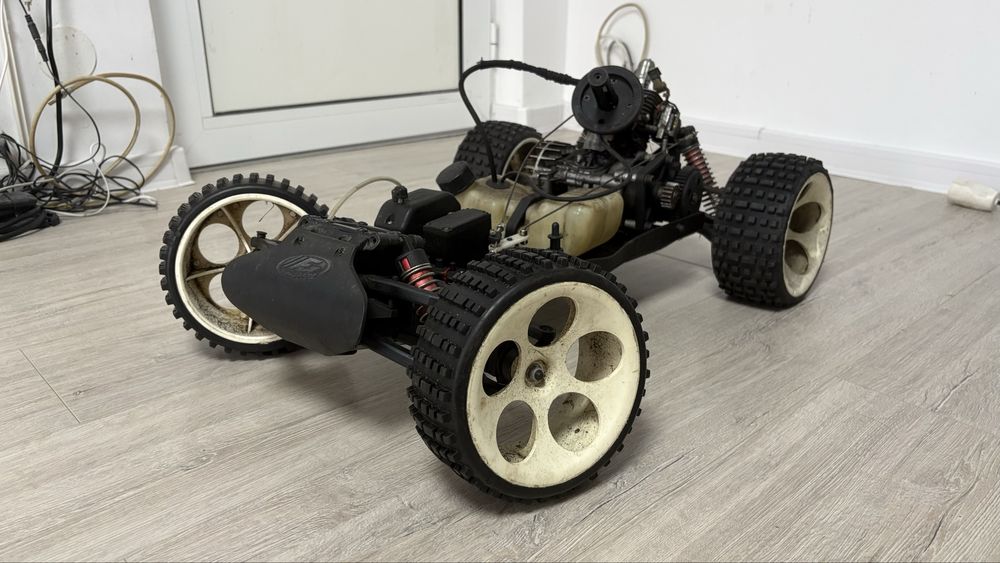 Masina cu Radiocomanda pe Benzina FG Modellesport-70cm-Citeste Anuntul