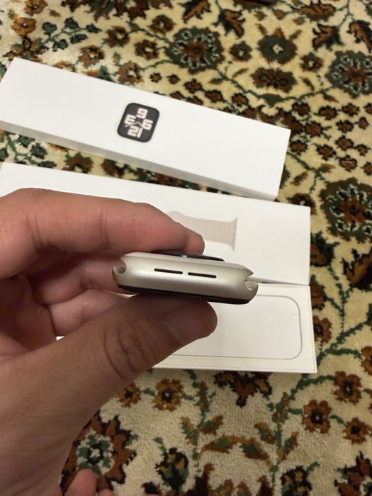 Apple Watch SE (2gen) Starlight 40mm
