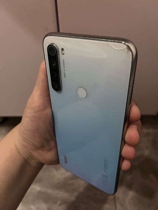 Продам телефон Redmi note 8