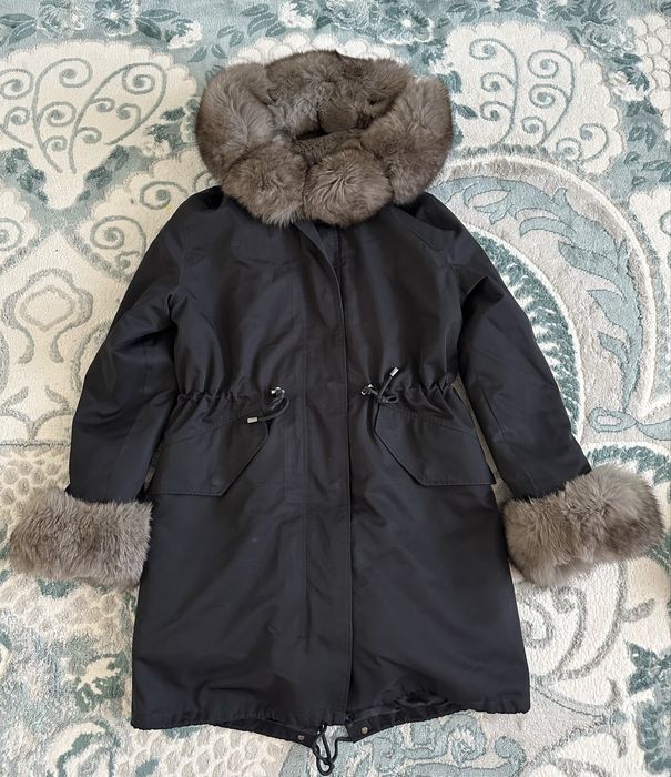 Продам парку натуралка, в черном цвете