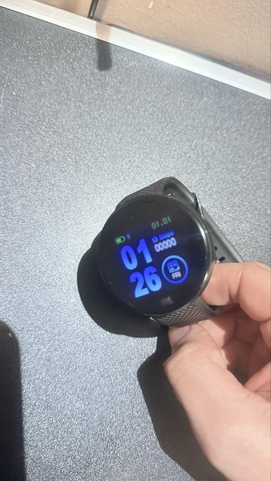 Смарт часовник..