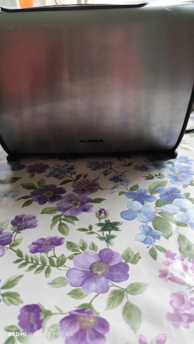 Aparat de pâine Alaska TA3209S - 870 W,2 felii, Negru/Argintiu