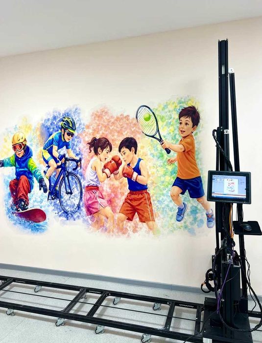 Печать на стенах, Настенный принтер + ручная художественная роспись