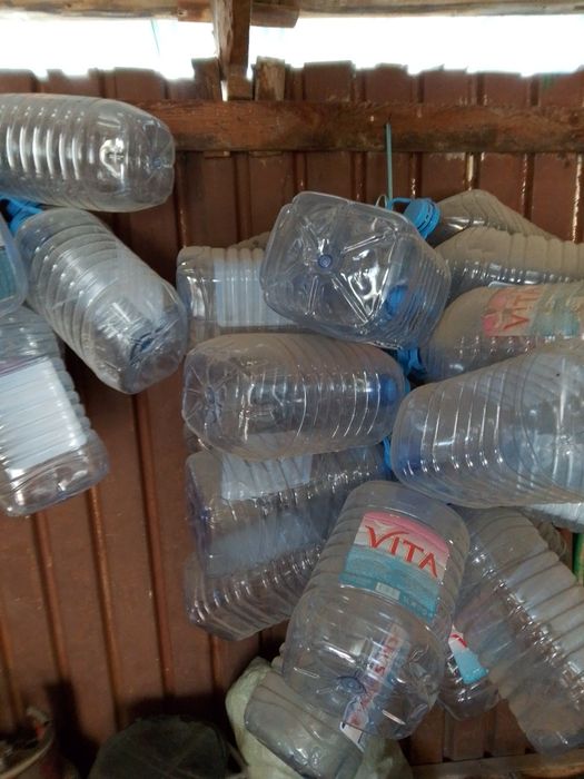 Продам баклашки 5л