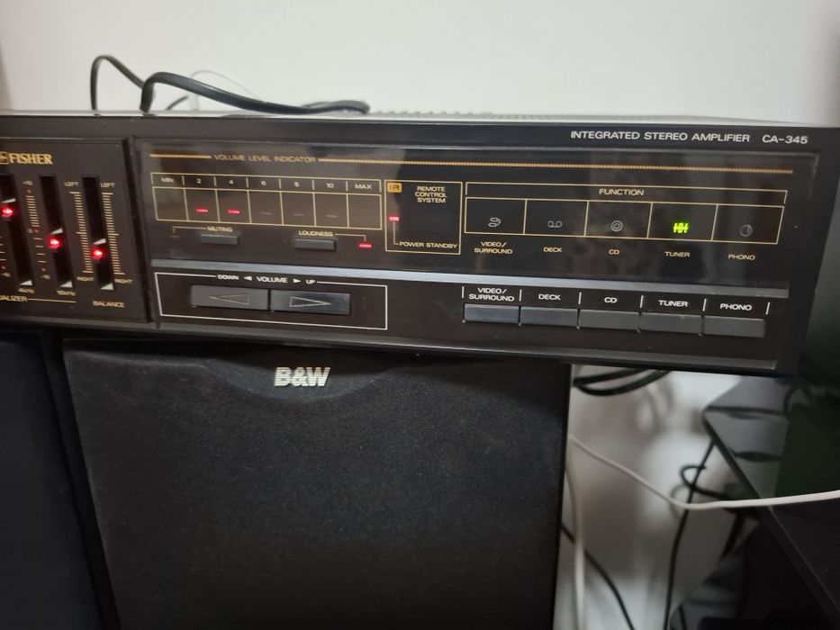 Fisher Studio Standard cu egalizator