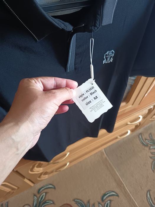 Продам футболки новые