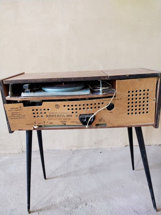 Радиола Кантата 204