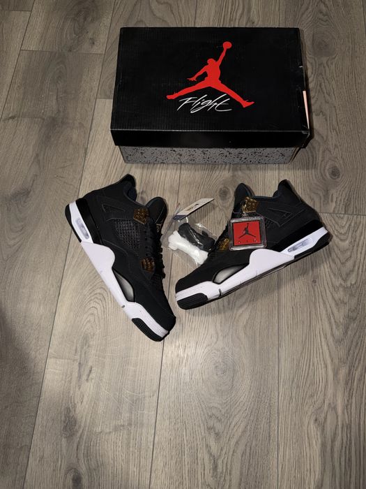 Jordan 4