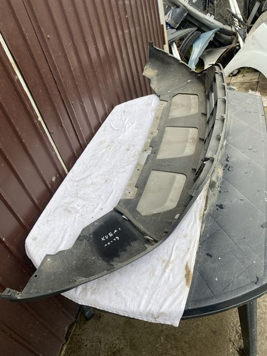Spoiler .grila inferioara foard kuga 2 FACELIFT