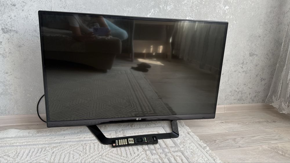 Телевизор смарт , LG, D-107