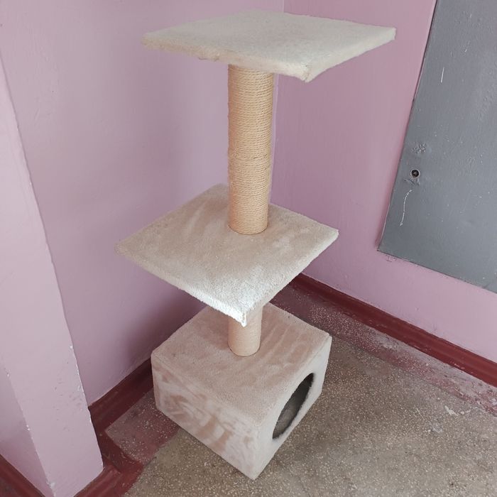 Loc de joaca si dormit pisici