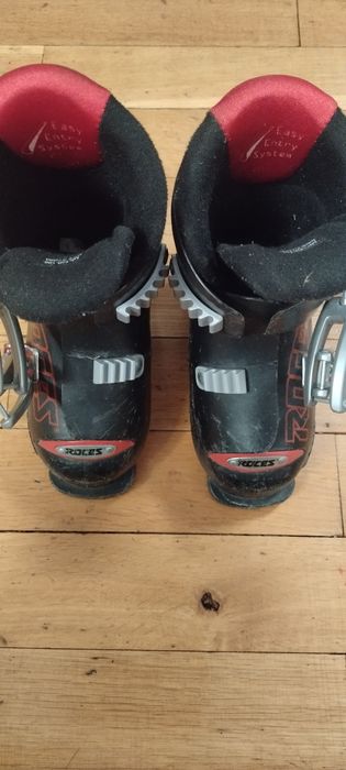 Clăpari schiuri copii și adulți