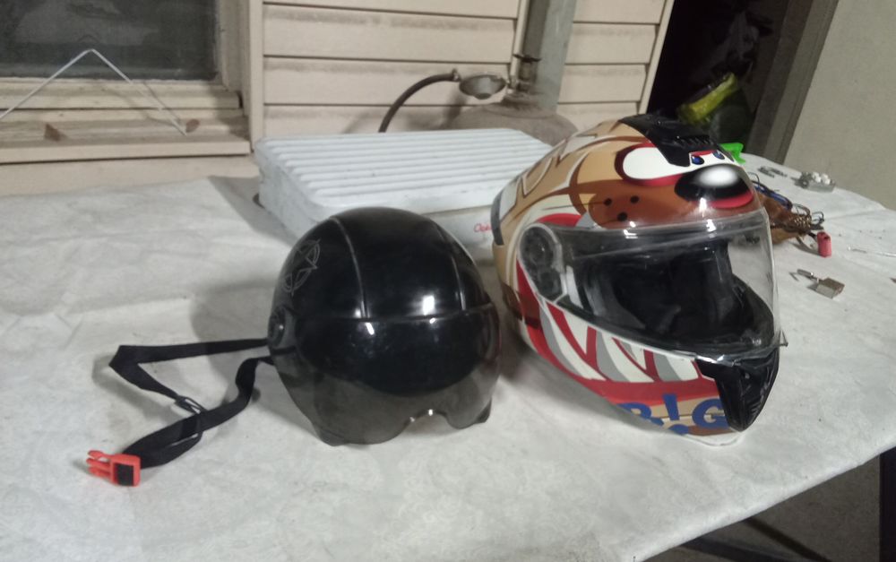 Продаю скутер ск8