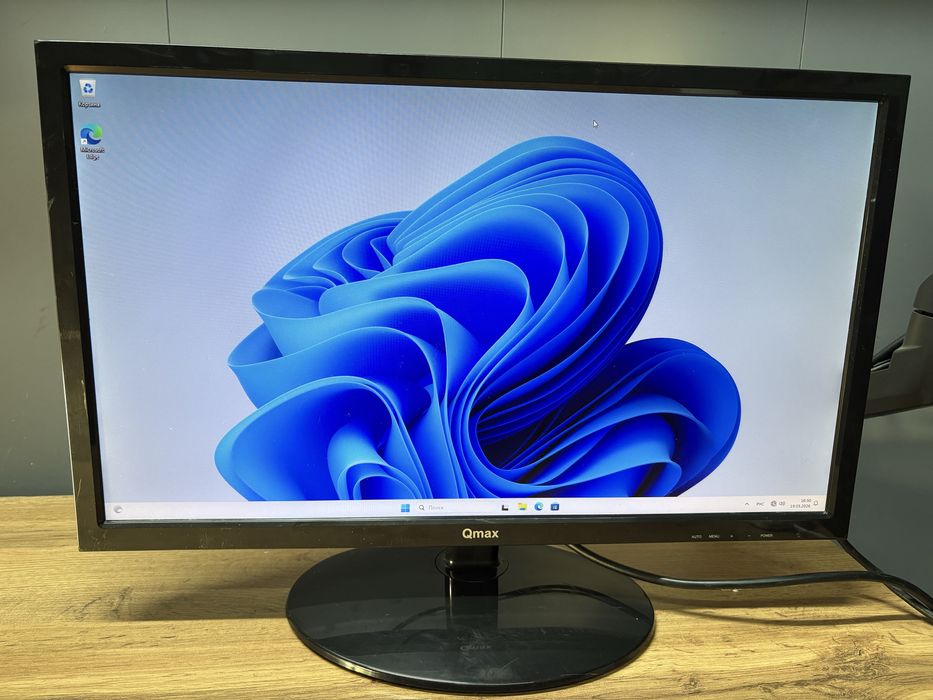 Мониторы 22 дюйма FULL HD , разные