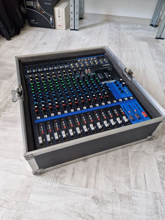 Phonic yamaha Mackie Behringer numark