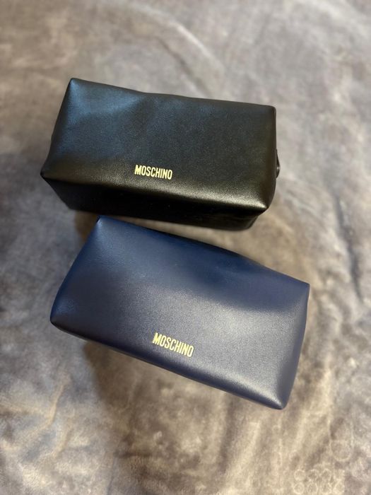 Новые косметички Moschino