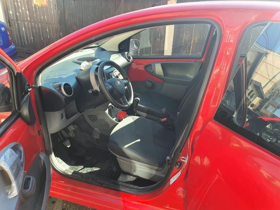 Vând Toyota Aygo 2010 - 1.0 Benzină - Unic Proprietar