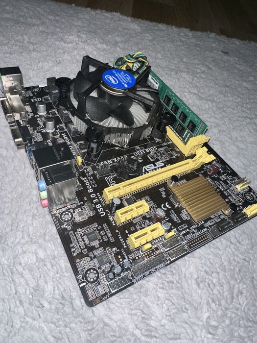 Placa de baza Asus H 81 M-K 8GB RAM
