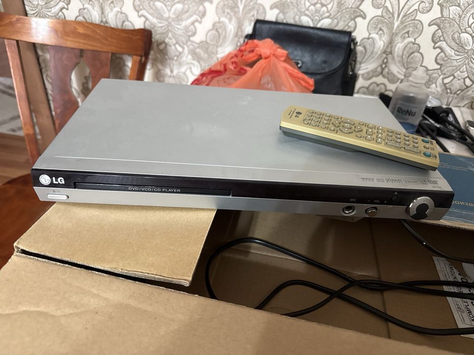 Продам dvd и blurei проигрыватель