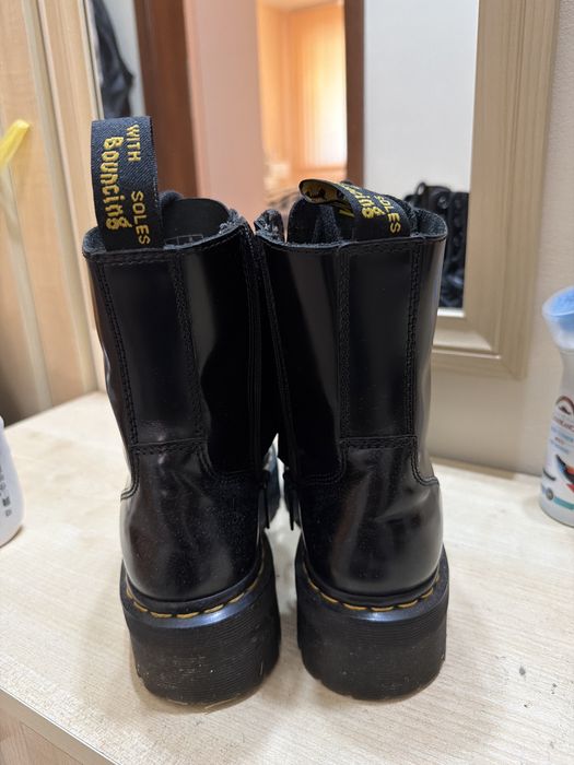 Doc. Martens боти