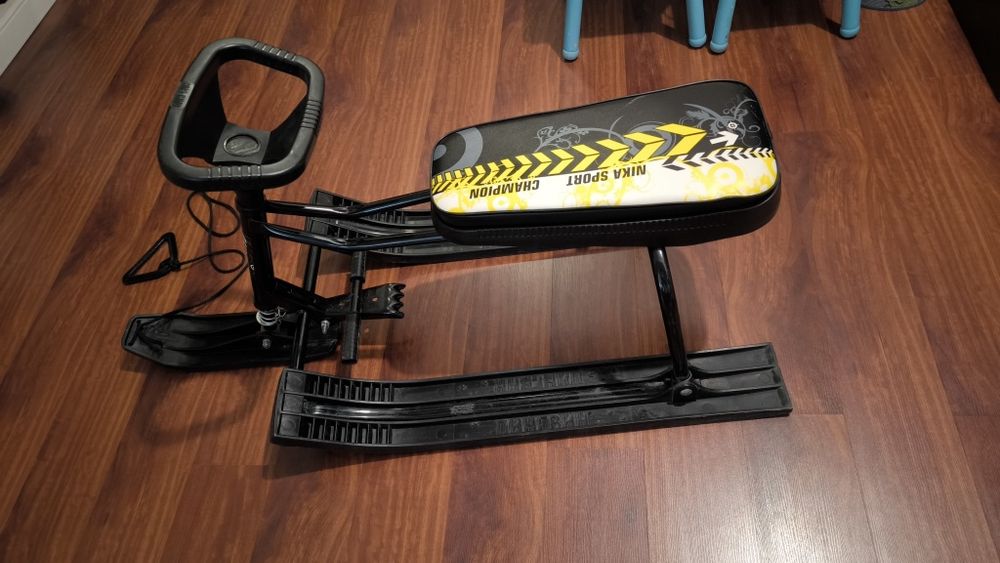 Детские санки продам .