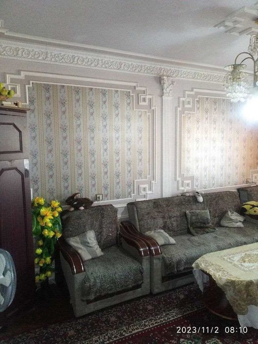 Коракамиш 4 хона сотилади средний ремонт