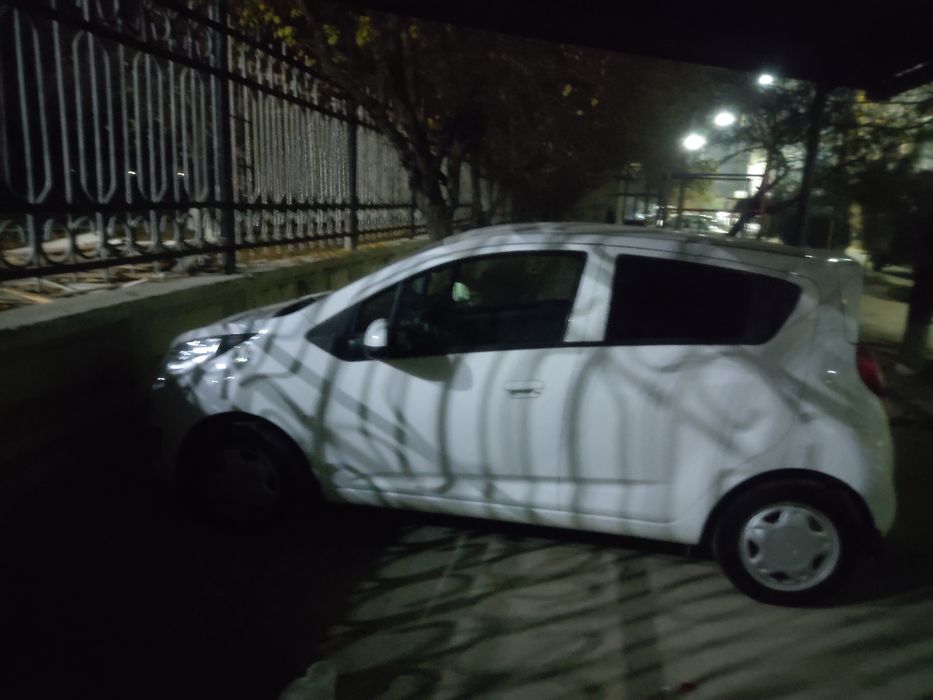 Spark 2022 белый