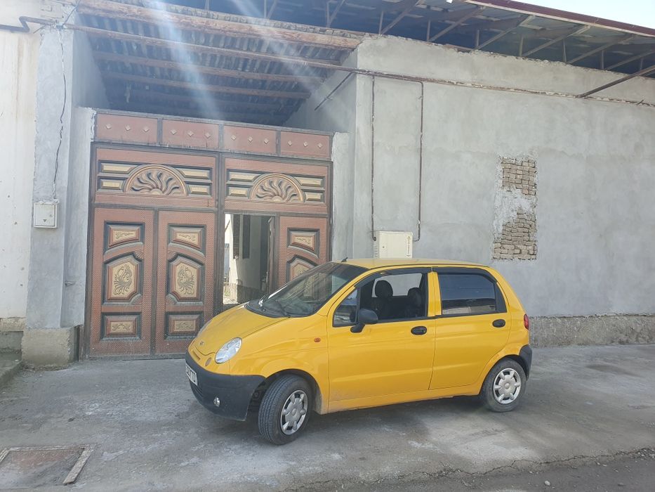 Ховли жой  сотилади