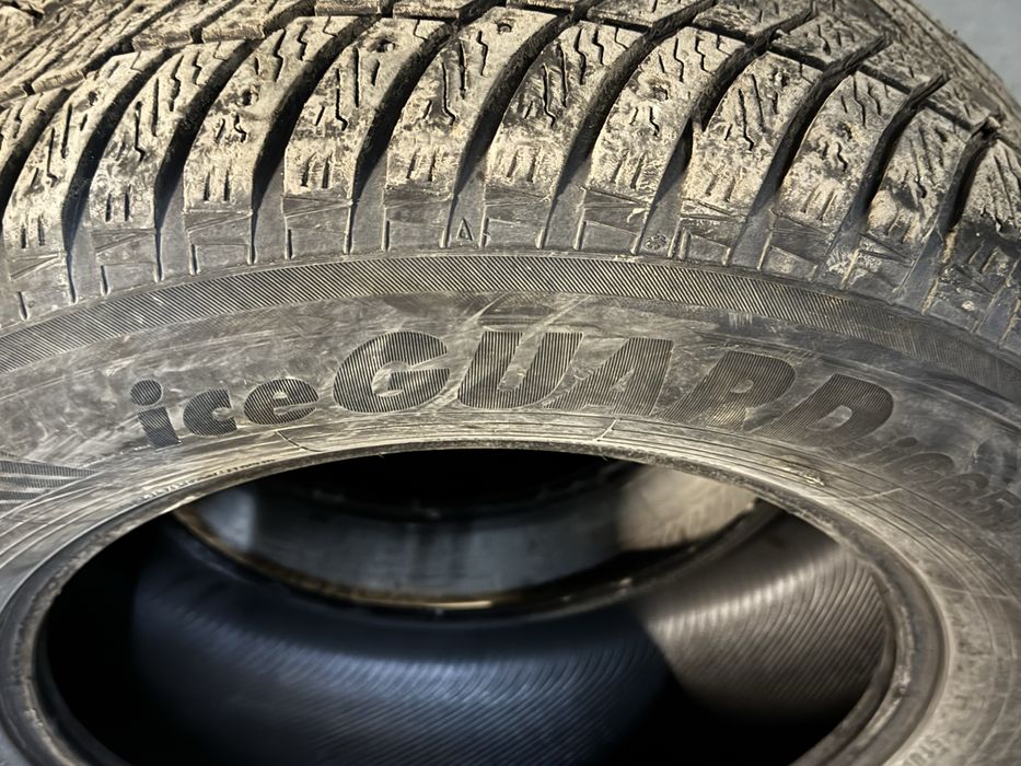 Yokohama ice guard 285/60/18