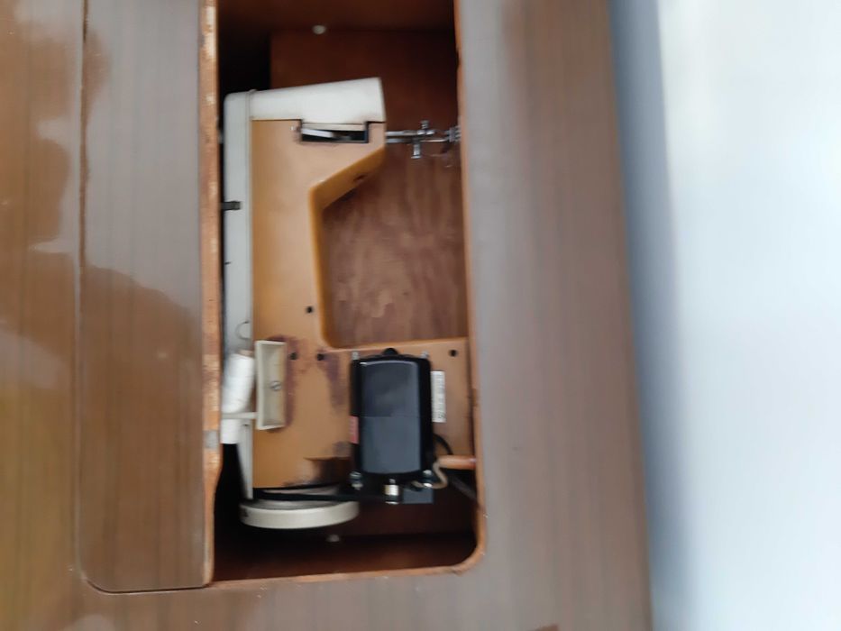 Електрическа шевна машина ЛУЧНИК