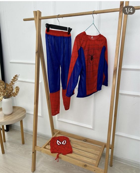 Костюмы  тематические