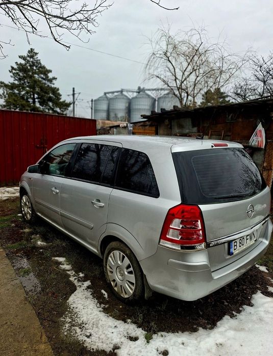 Opel Zafira gri electric