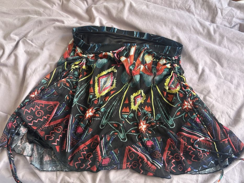 Къса пола Desigual M