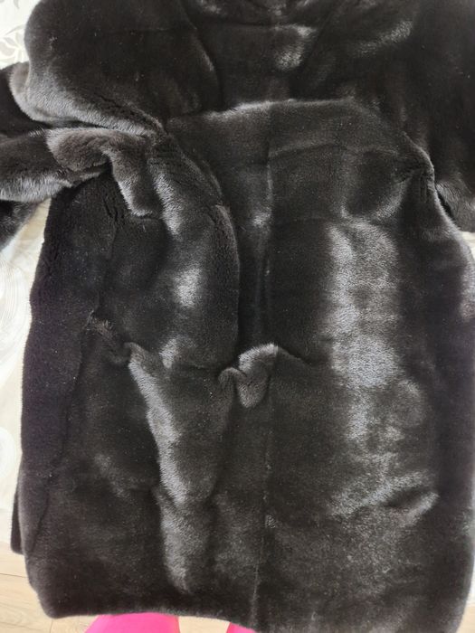 Продам шубу BLACK GLAMA норковую