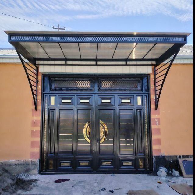 Temir Darvoza eshiklar