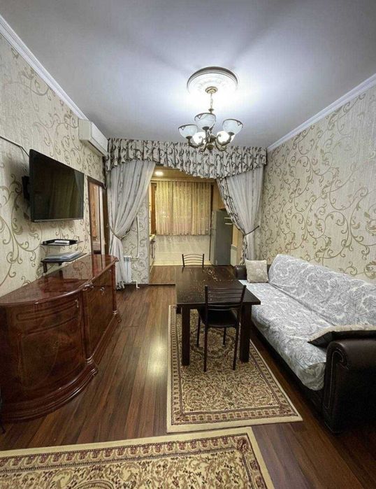 Чиланзар 7 срочно продаётся квартира 2*3/1/4