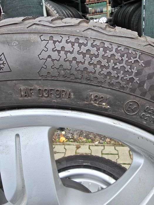 Jante Audi A5 Anvelope Iarna Continental Winter Contact 225 50 17 M+S