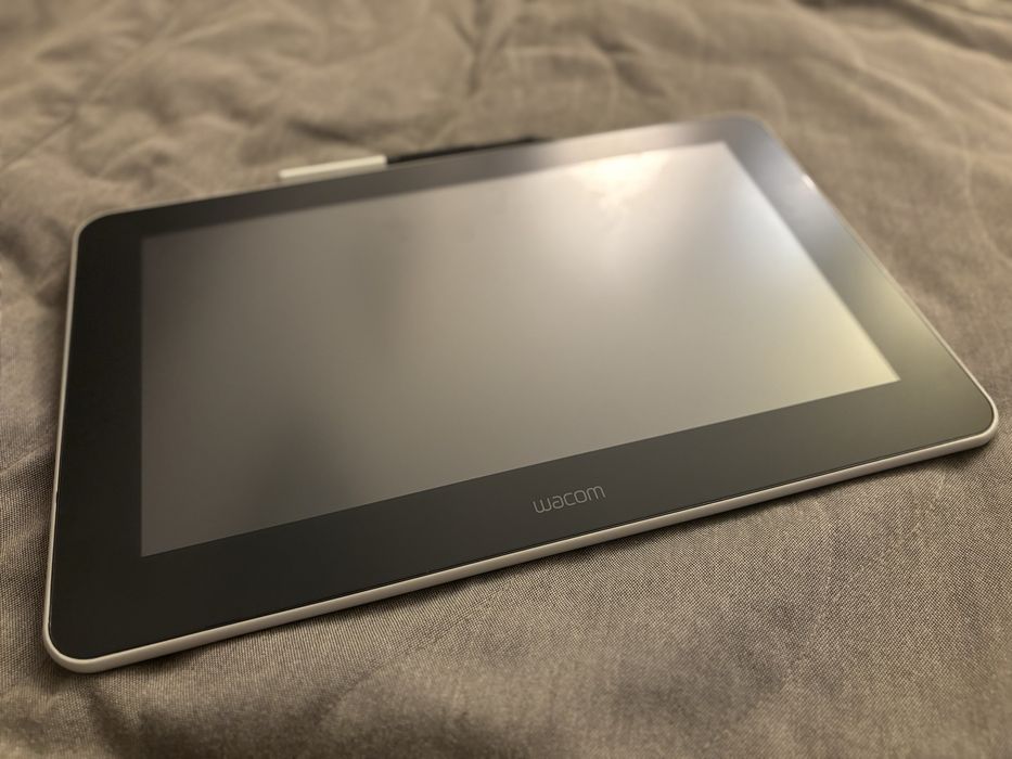 Tableta grafica profesionista - Wacom 13” impecabila