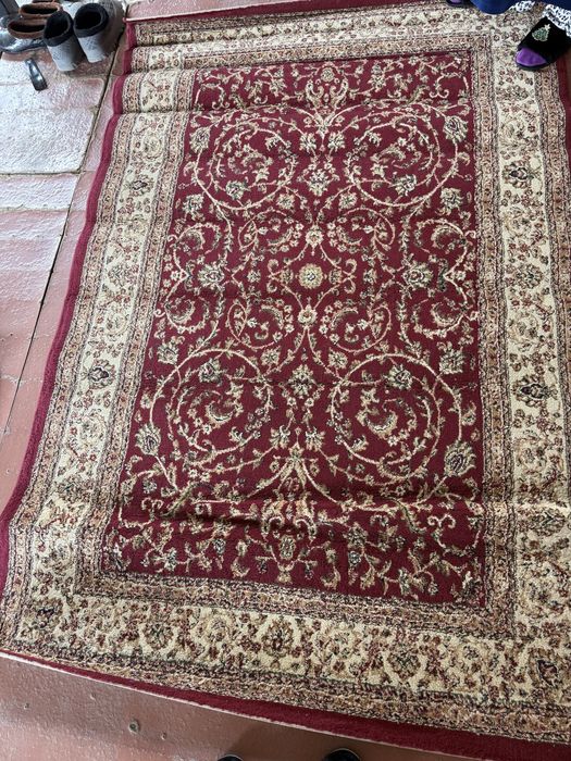 Поодам красивый ковер