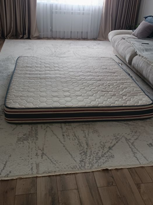 Продам матрас для двух спальни кровать