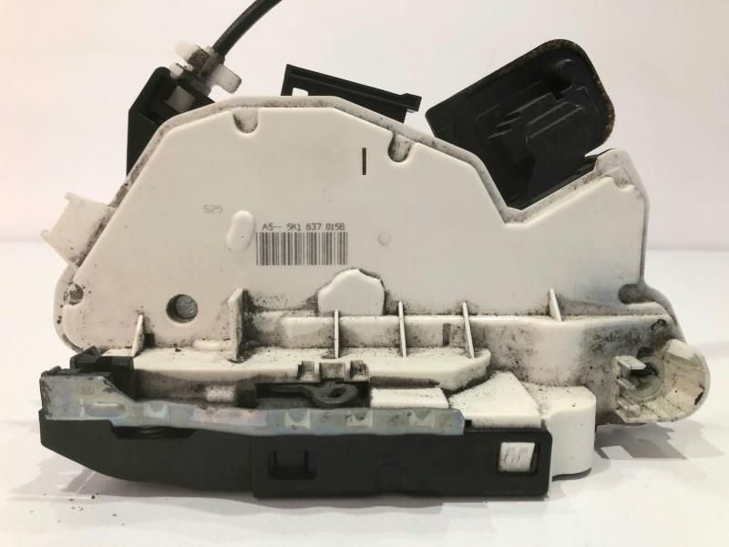 Broasca usa stanga fata Volkswagen Golf 6 (2008-2013) 5k1837015b