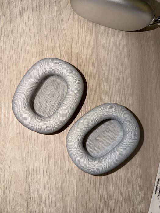 Продам Airpods Max 1 поколения