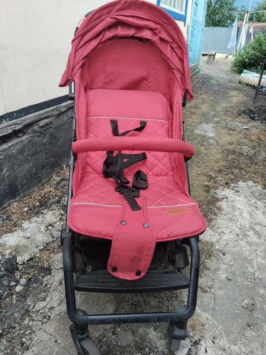 Продам летнюю коляску