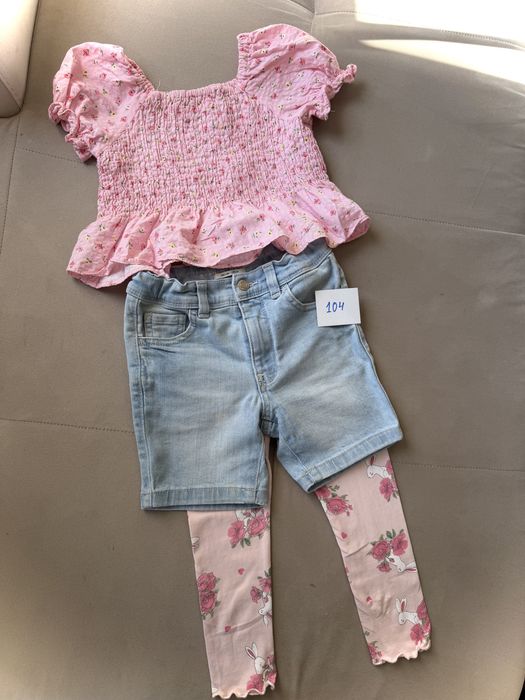 Два летни комплекта за момиче - размер 104