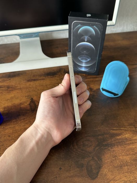 Iphone 12 pro без ремонта