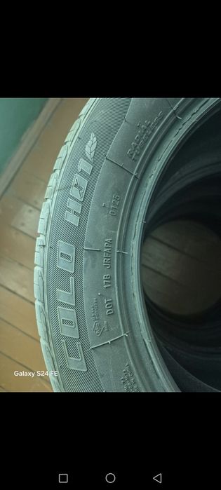 Продам шины 215/55R17