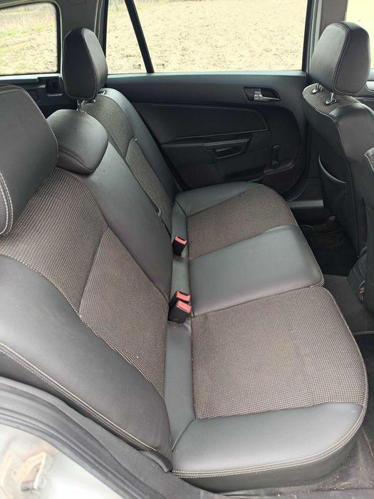 Piese Opel Astra H Station Wagon